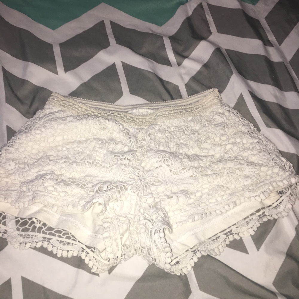 Lace flowey shorts